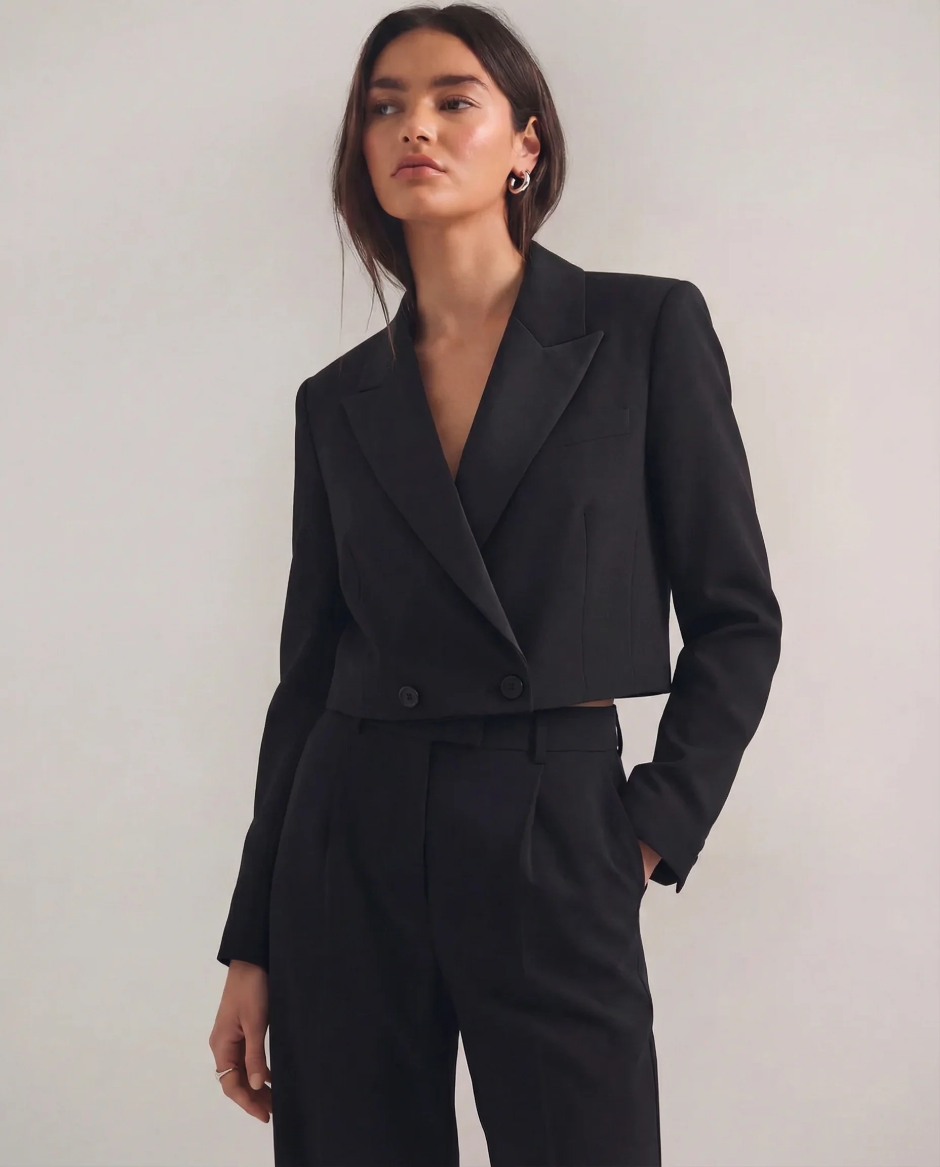 Black Cropped Blazer & Pant Set - Image 4