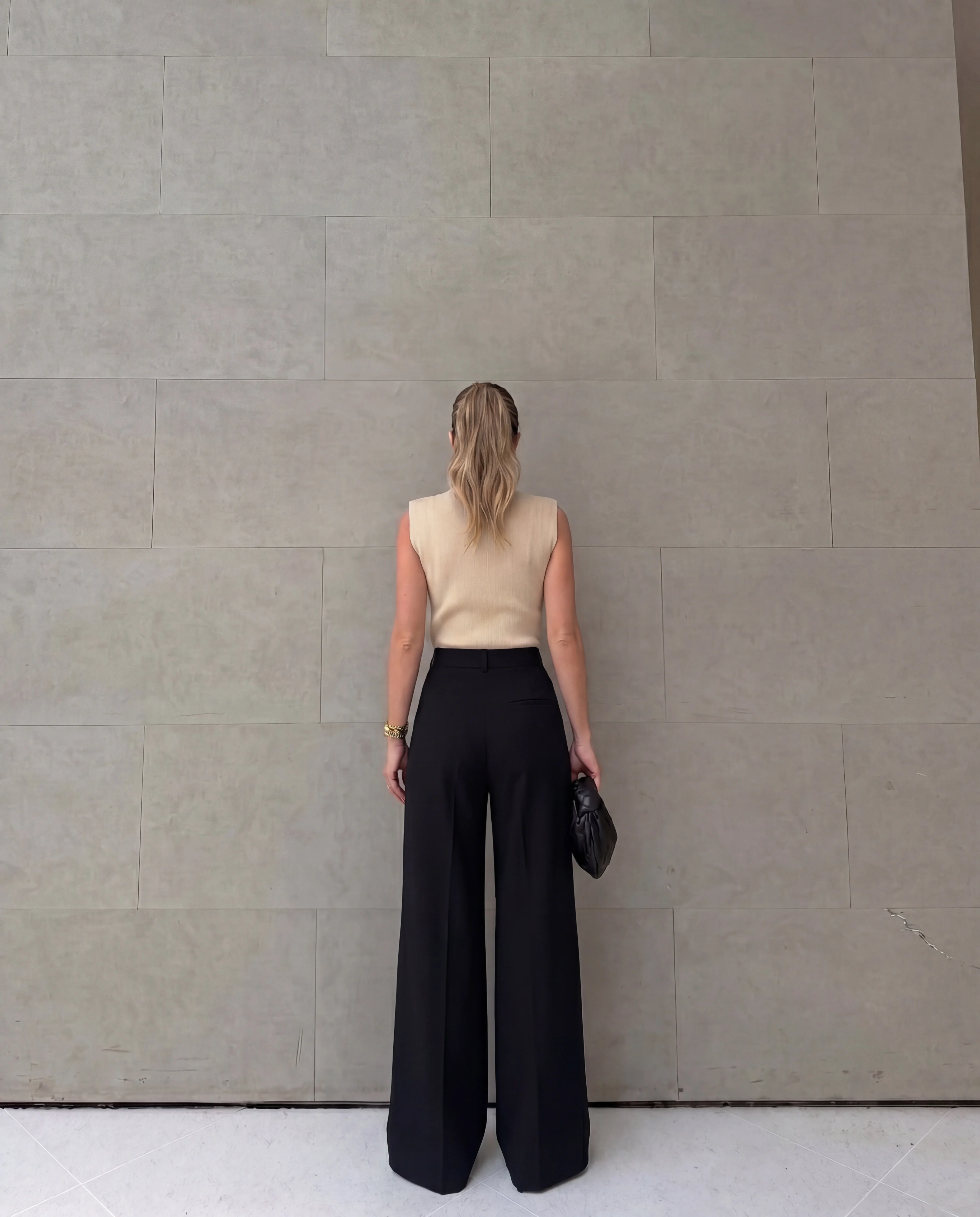 Sculpted Waist Pleated Black Trousers - Image 3
