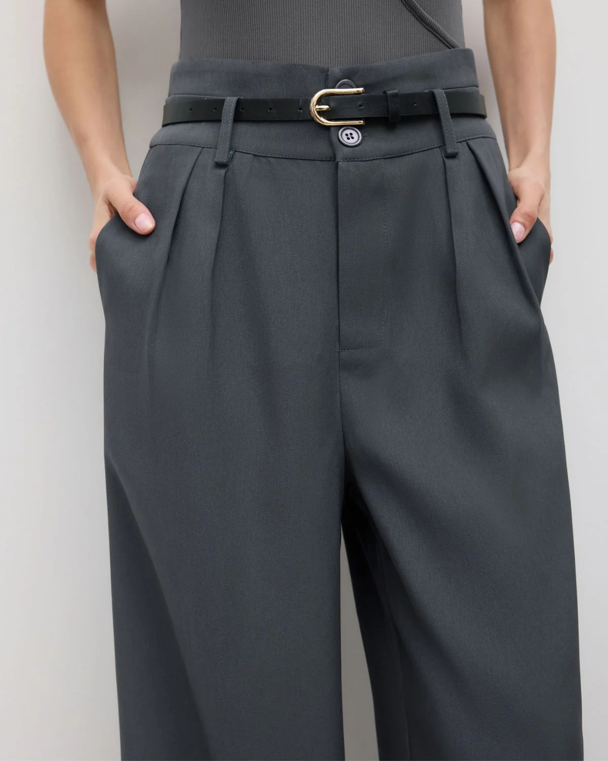 Dark Grey Pleated Pants With Belt - Image 7