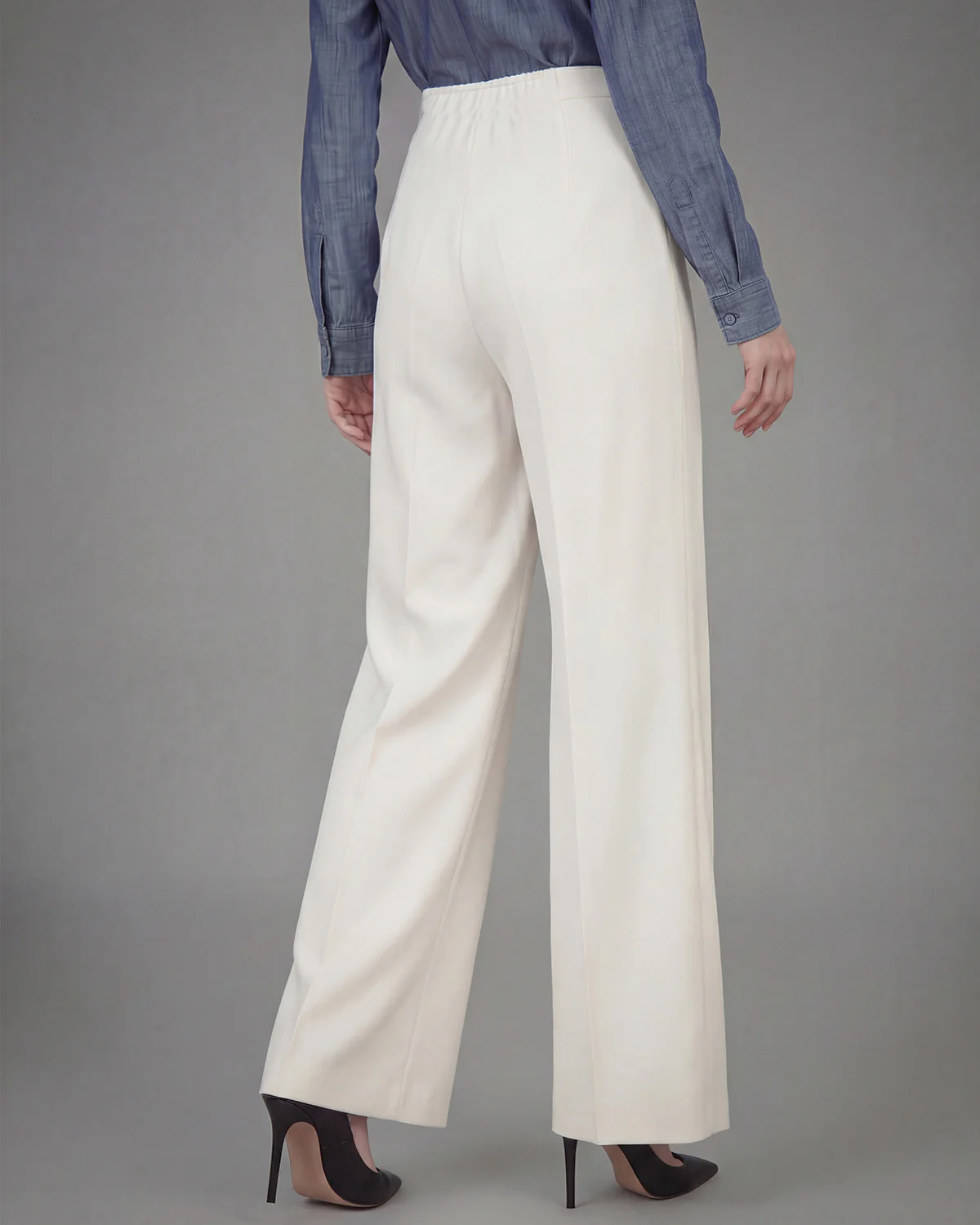 Sculpted Waist Pleated White Trousers - Image 3
