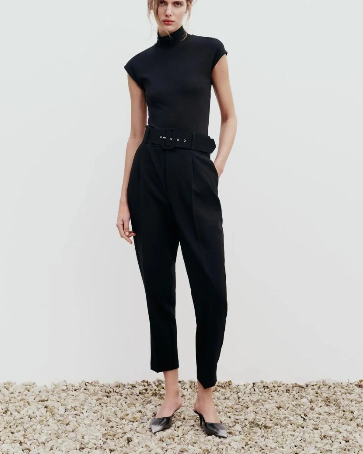 Belted Tapered Pants With Belt- Black - Image 4